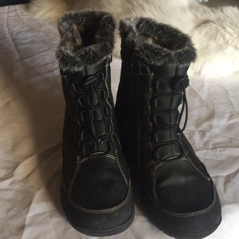Totes boots - Picture 3 of 8